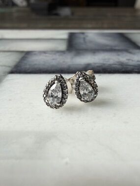 Pandora Radiant Teardrops Stud Earrings - Retired